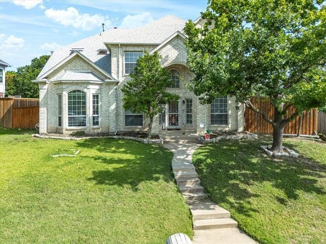 property at 635 Ridgemont Dr