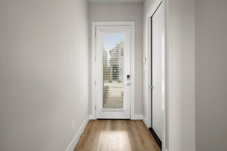 8118 Esther Acres Ln in Houston, TX - Building Photo - Building Photo