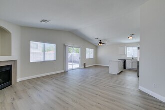 1042 Clover Tip Ct in Las Vegas, NV - Building Photo - Building Photo