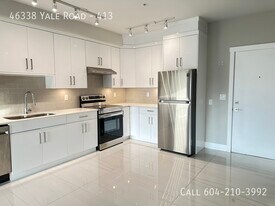 46338 Yale Rd in Chilliwack, BC - Building Photo