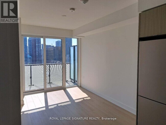 575 Bloor St E in Toronto, ON - Building Photo - Building Photo