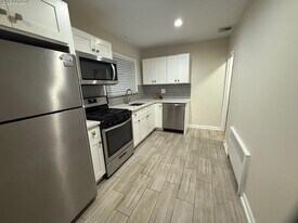 353 E Market St in Long Beach, NY - Building Photo