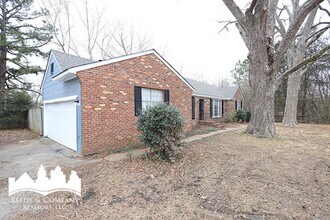 7165 Alexander Rd in Olive Branch, MS - Building Photo - Building Photo