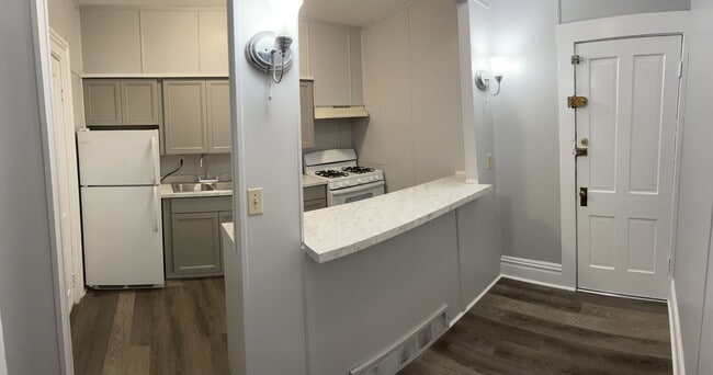 61 W Starr Ave, Unit 61 Starr