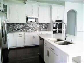 1704 Nature View Dr in Lutz, FL - Building Photo - Building Photo
