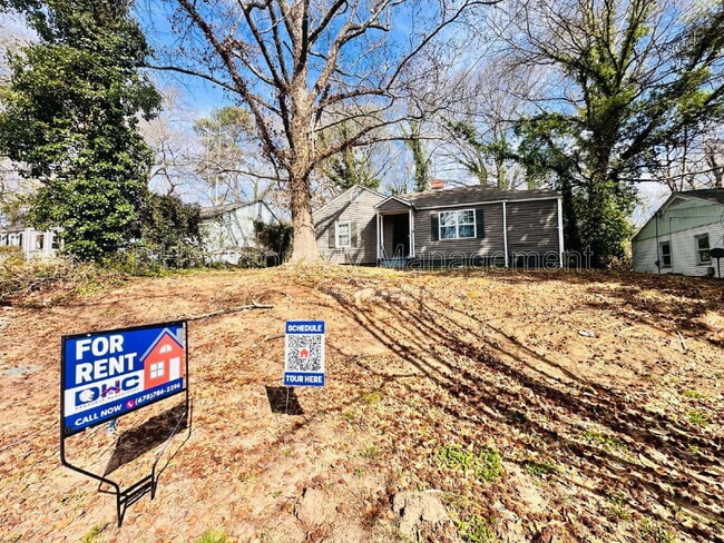 property at 1435 Lynford Dr SW