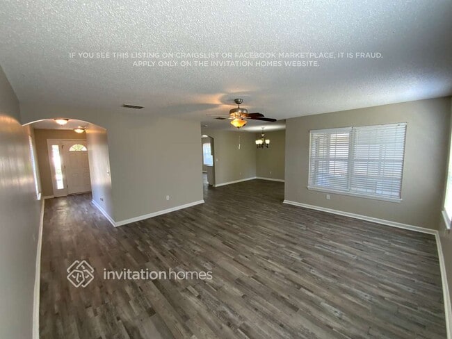 96042 Morton Ln in Yulee, FL - Foto de edificio - Building Photo