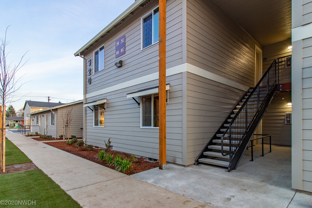 Cherry Springs in Springfield, OR - Foto de edificio