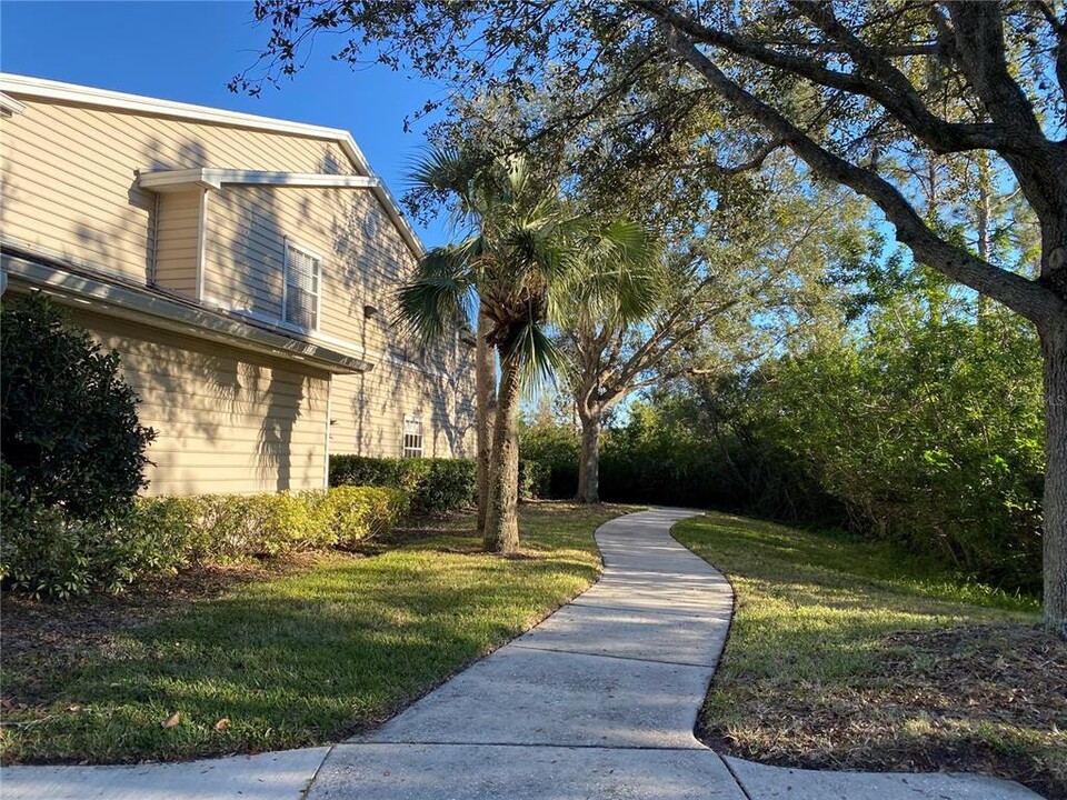 8911 Manor Loop in Lakewood Ranch, FL - Building Photo