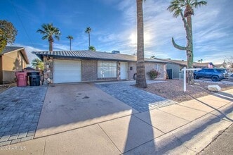 7813 E Cypress St in Scottsdale, AZ - Building Photo - Building Photo