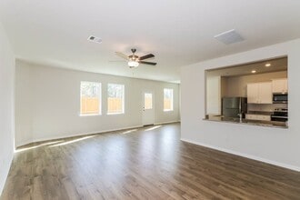 8204 Sunberry Shadow Dr in Houston, TX - Building Photo - Building Photo