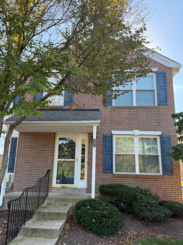 property at 101 Newport Ct