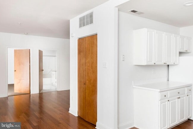 property at 1411 Walnut St