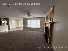 2005 SE Parkview Crossing Dr in Waukee, IA - Building Photo - Building Photo