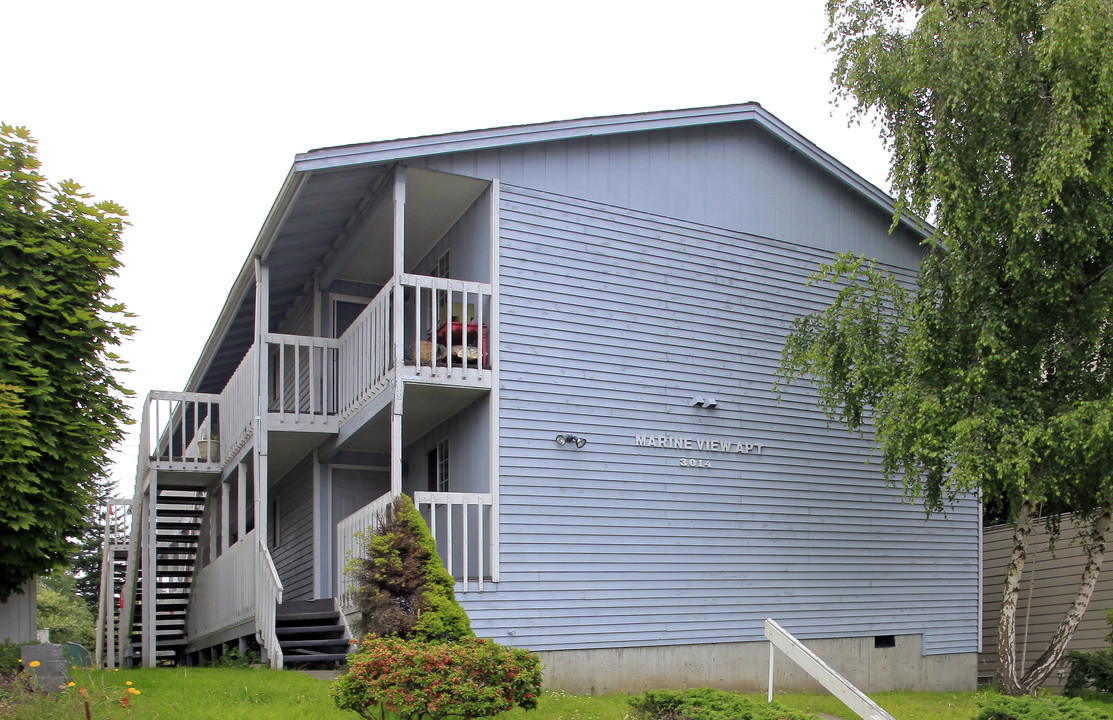 Marine View Apartments in Everett, WA - Building Photo