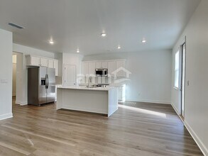 1559 Aquamarine Dr in Loganville, GA - Building Photo - Building Photo