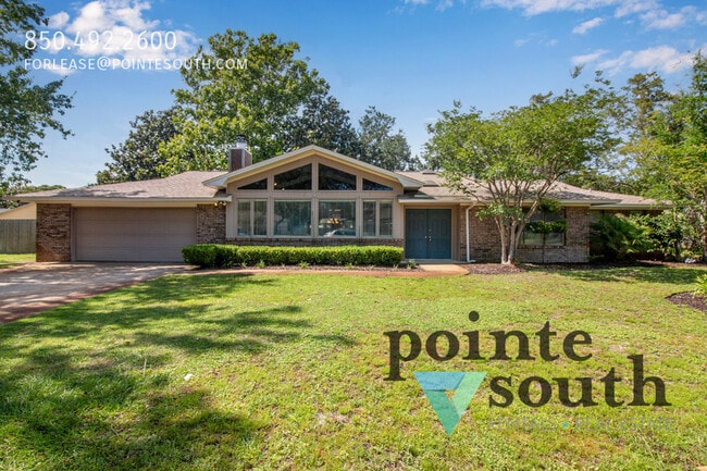 property at 6 Muskogee Ln