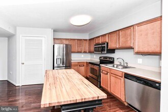 2912 17th St S in Arlington, VA - Building Photo - Building Photo