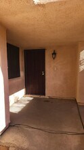 1940 Whiton St in Las Vegas, NV - Building Photo - Building Photo