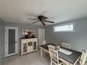 4429 Express Dr N in Ronkonkoma, NY - Building Photo - Building Photo