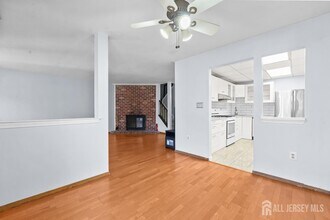 19 Covington Ct in East Brunswick, NJ - Building Photo - Building Photo