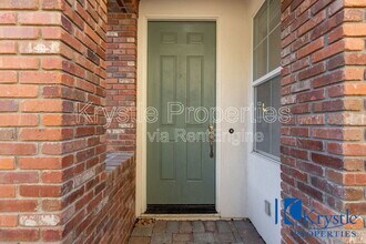 6335 Newhaven Ln in Vallejo, CA - Building Photo - Building Photo