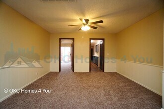 2127 NW 117th St in Oklahoma City, OK - Foto de edificio - Building Photo