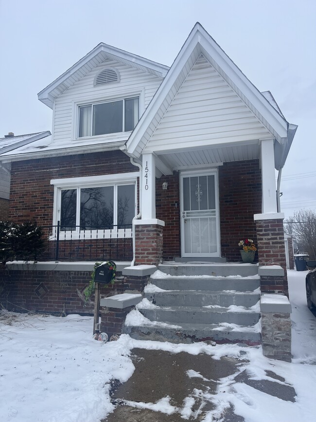 property at 15410 Tracey St