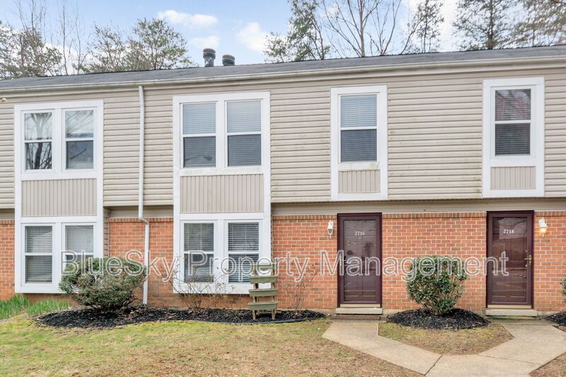 2716 Gatewood Cir in Charlottesville, VA - Building Photo