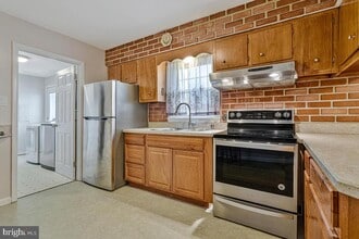 6015 Cracklingtown Rd in Hughesville, MD - Building Photo - Building Photo