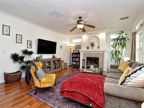 1011 Cherico St in Austin, TX - Building Photo - Building Photo