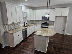 1046 Grandset Dr in Forest, VA - Building Photo - Building Photo