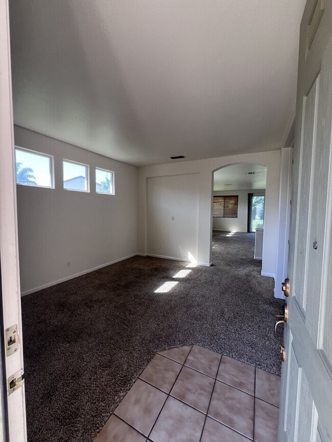 5016 Cleveland Bay Way in Elk Grove, CA - Building Photo - Building Photo