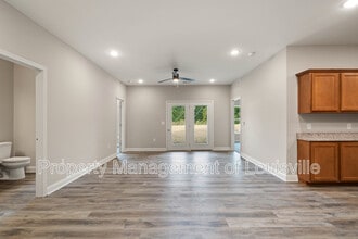 Adelyn Apartments in New Albany, IN - Foto de edificio - Building Photo