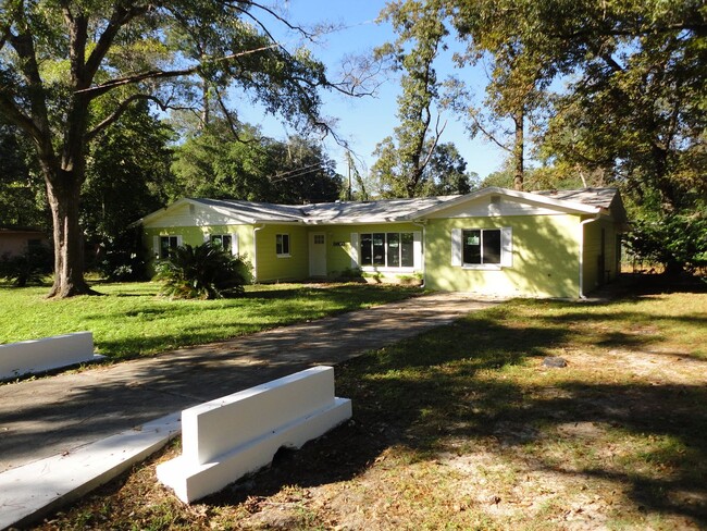 3608 NW 22nd Pl in Gainesville, FL - Building Photo - Building Photo