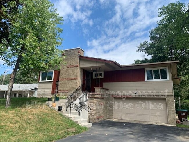 4160 Kentucky Ave N in Minneapolis, MN - Building Photo - Building Photo