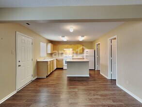 6803 Amber Springs Way in Indianapolis, IN - Building Photo - Building Photo