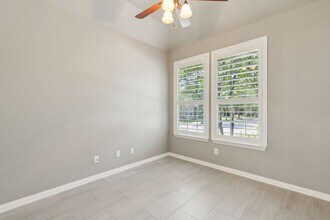 7805 Creek View Dr in North Richland Hills, TX - Building Photo - Building Photo