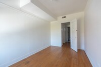 3958 N Fremont St, Unit 3954-1F in Chicago, IL - Building Photo - Building Photo