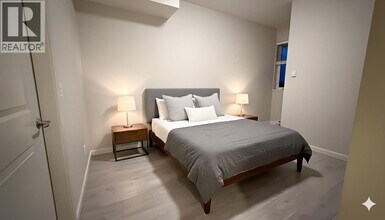 2239 Kingsway in Vancouver, BC - Building Photo - Building Photo