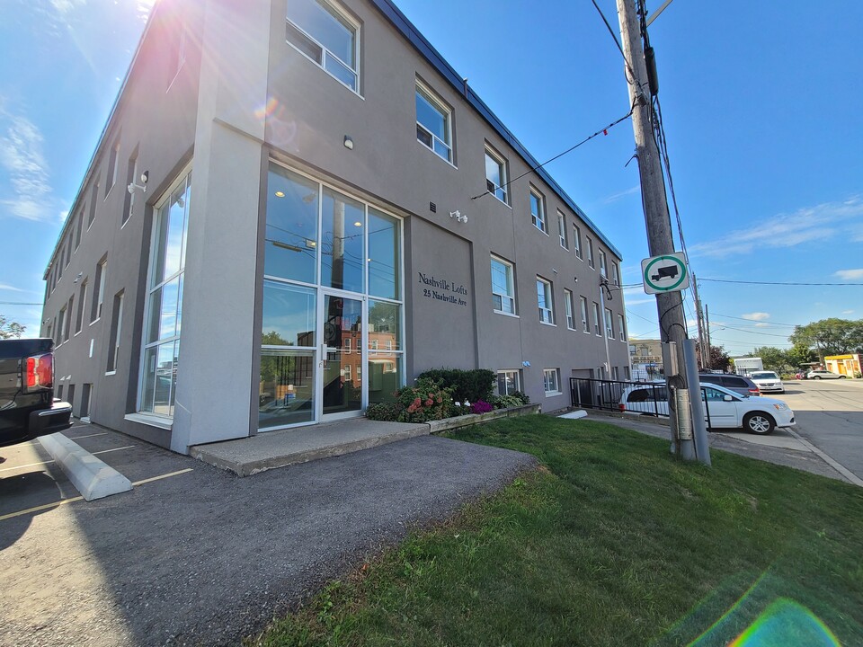 Nashville Lofts in Toronto, ON - Building Photo