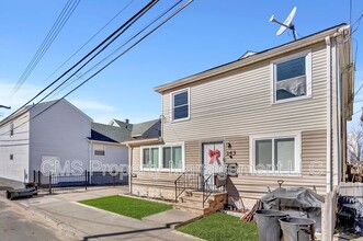 143 Center Ave in Keansburg, NJ - Building Photo - Building Photo