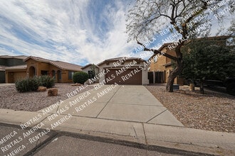 29120 N Yellow Bee Dr, Unit Unit 7 in San Tan Valley, AZ - Foto de edificio - Building Photo