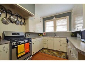 909 E 38th 1/2 St in Austin, TX - Building Photo - Building Photo