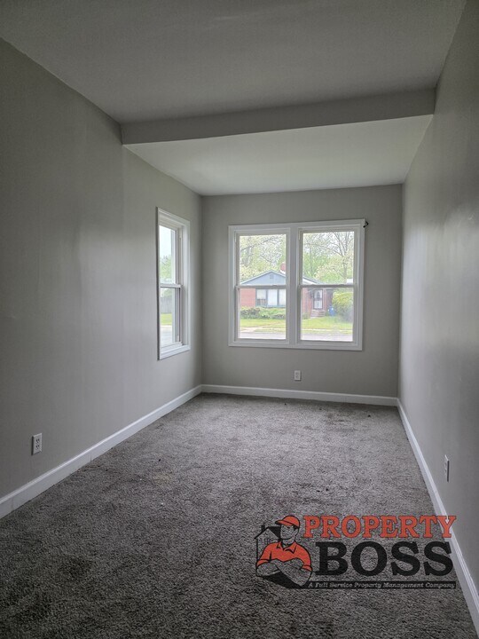 1584 W Taft St in Gary, IN - Building Photo