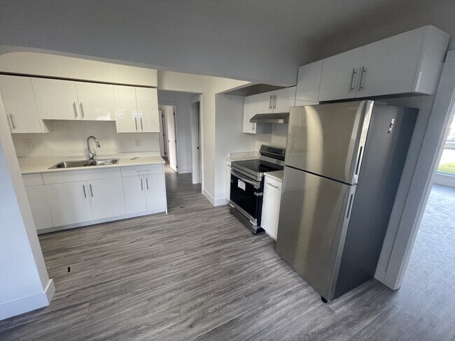 45562 Kipp Ave in Chilliwack, BC - Building Photo - Building Photo