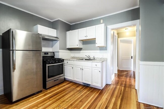 78-80-80 Cherry St in Milford, CT - Building Photo - Building Photo