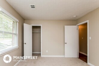 3940 Scott Dr in Forest Park, GA - Foto de edificio - Building Photo