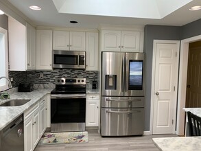 15 Sherwood Cir in Sharon, MA - Building Photo - Building Photo