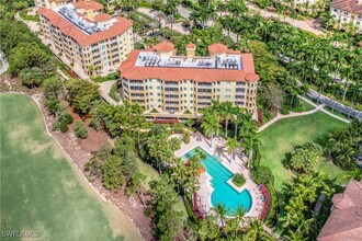 2738 Tiburon Blvd E in Naples, FL - Building Photo - Building Photo